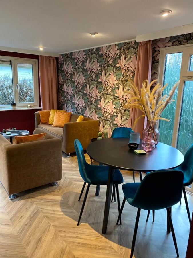 Sfeervolle Chalet Op De Veluwe In Hoenderloo Hotel Екстериор снимка